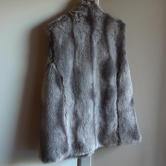 Kristen Blake faux fur vest large - Picture 2 of 8